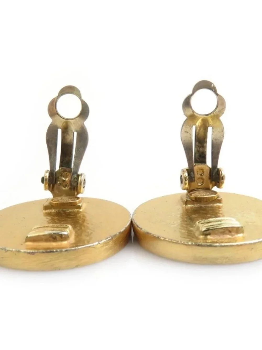 Auth CHANEL CC Logo Clip on Earrings Gold/Black Metal/Enamel